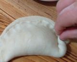Foto del paso 3 de la receta: Empanadas queso, aceitunas y orégano