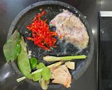 Foto langkah ke 1 dari resep Cumi Bumbu Hitam.