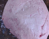 Foto del paso 4 de la receta: Alfajores de Maizena ROSA (sin colorantes químicos)