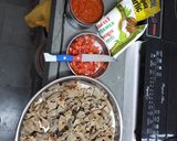 A picture of step 1 of Kathiyavadi Vagharelo Rotlo (કાઠીયાવાડી વાઘરેલો રોટલો).