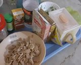 A picture of step 1 of Fettuccine alferado pasta.