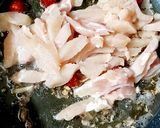 A picture of step 3 of Szechuan chicken.