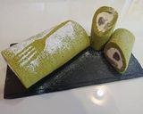 Hình bước làm 9 của món Matcha roll cake