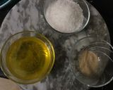 A picture of step 2 of Lauki ka halwa.