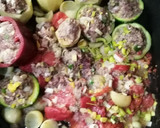 Foto del paso 1 de la receta: Zapallitos, papas y morrón rellenos a la essen!!!