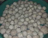 Foto langkah ke 9 dari resep Bakso sapi praktis.