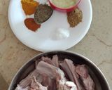 A picture of step 1 of Mutton Kunnah (Matka Gosht).