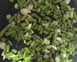 Foto del paso 1 de la receta: Revuelto cremoso de espárragos y champiñones al jerez
