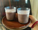 A picture of step 3 of Chocolate Banana thick smoothie.