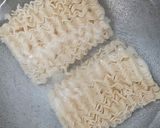 A picture of step 6 of Spicy maggi.