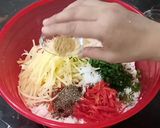 A picture of step 3 of One Bite Vegetables Rice Balls.