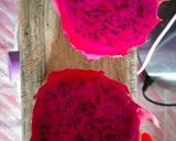 Foto langkah ke 1 dari resep Smoothies Buah Naga Merah.
