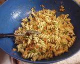 Foto del paso 3 de la receta: Fritos de Fideos Sobrantes