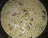 Foto langkah ke 1 dari resep One pot creamy seafood pasta.