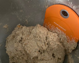 Foto del paso 5 de la receta: Pan con Harina de Chufa y pipas de calabaza sin levadura. (Versión Salada) #semana gluten free