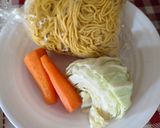 Foto langkah ke 1 dari resep Tumis Mie Kuning Basah.