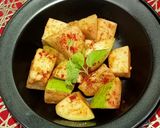 A picture of step 4 of Spicy Guava Salad.