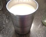 A picture of step 1 of Caramel Flavoured Milk.