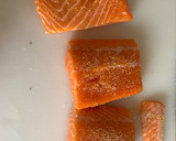 Foto del paso 5 de la receta: Salmón al horno con patatas
