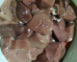 A picture of step 1 of Bhoni masala Kaleeji.