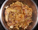 A picture of step 2 of Potato fried chicken curry.