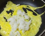 Foto langkah ke 2 dari resep Nasi gulung telur.