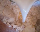 Foto del paso 3 de la receta: Cuca con relleno de dulce de guayaba