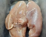 Foto del paso 1 de la receta: Pechugas al verdeo en disco de arado