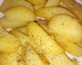 A picture of step 5 of Potato wedges.