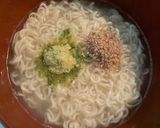 A picture of step 2 of Spicy Sapporo Ichiban Shio Ramen.