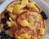 A picture of step 4 of Mango pancake.