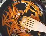 A picture of step 2 of Zuchinni Carrots Onion Stir Fry.