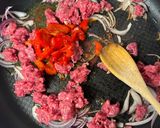 Une image de l'étape 2 de Fajitas au bœuf et pickles d’oignon rouge.