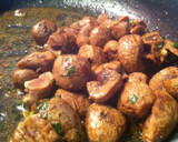 Foto del paso 2 de la receta: Riñones de ternera con arroz basmati
