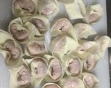 A picture of step 6 of Pork Fried Wantan.