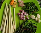 Foto langkah ke 2 dari resep Kepah masak serai.