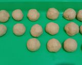 Foto langkah ke 4 dari resep Roti Pisang Keju Teflon.