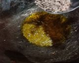 A picture of step 4 of Maharashtrian Kanda Poha.