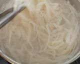 Foto langkah ke 8 dari resep PHỞ GÀ (VIETNAMESE CHICKEN RICE NOODLE SOUP).