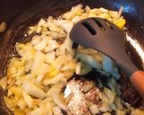 Foto langkah ke 1 dari resep Spaghetti mushrooms Alfredo.
