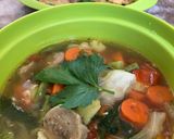 Foto langkah ke 5 dari resep Sop Baso dan Telur Puyuh.