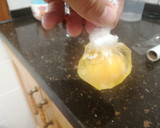 Foto del paso 1 de la receta: Revuelto de gulas con langostinos y jamón