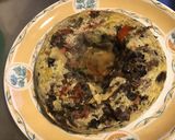 Une image de l'étape 12 de Couronne d omelette aux champignons et tomates à l ail et persil.