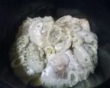 Foto del paso 8 de la receta: Codillo de cerdo (chamorro) en salsa de miltomate con chile pasilla y jalapeño (olla de cocción lenta-slow cooker).