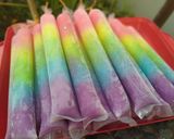 Foto langkah ke 5 dari resep Es lilin pelangi.