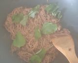 รูปขั้นตอนการทำที่ 3 ของ หมี่ข้าวกล้องผัดฮังเลแห้ง #leftover #upcycle No.6