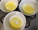 Une image de l'étape 5 de Cassolettes de saumon aux prunes, citron et champignons de Paris.