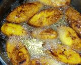 A picture of step 6 of Fried Indomie and Plantain.