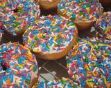 Foto langkah ke 8 dari resep Donat Tanpa Ulen.