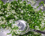 Foto del paso 8 de la receta Ensalada de lechuga y culantro